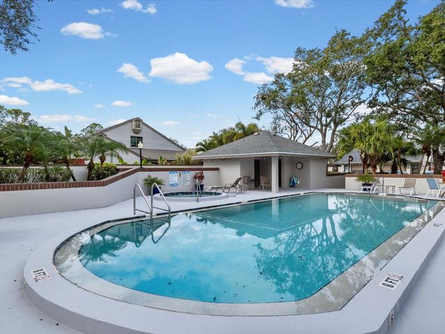 10671 ANDREW LANE, Seminole, FL 33777