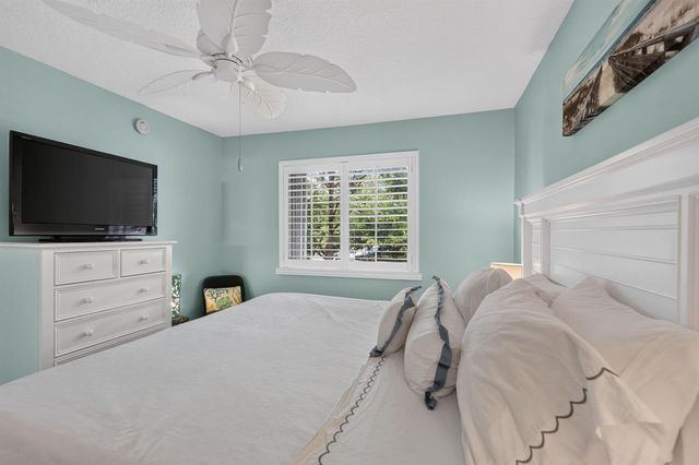 236 Village Boulevard 1202, Tequesta, FL 33469