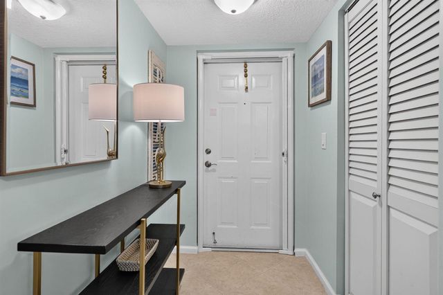 236 Village Boulevard 1202, Tequesta, FL 33469