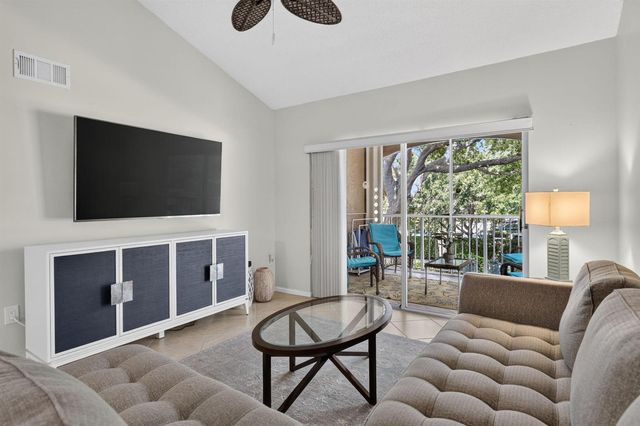 236 Village Boulevard 1202, Tequesta, FL 33469