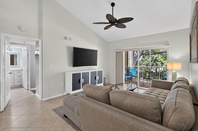 236 Village Boulevard 1202, Tequesta, FL 33469