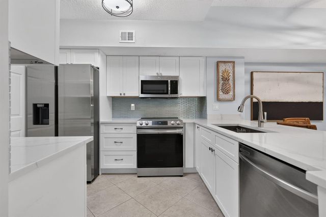 236 Village Boulevard 1202, Tequesta, FL 33469