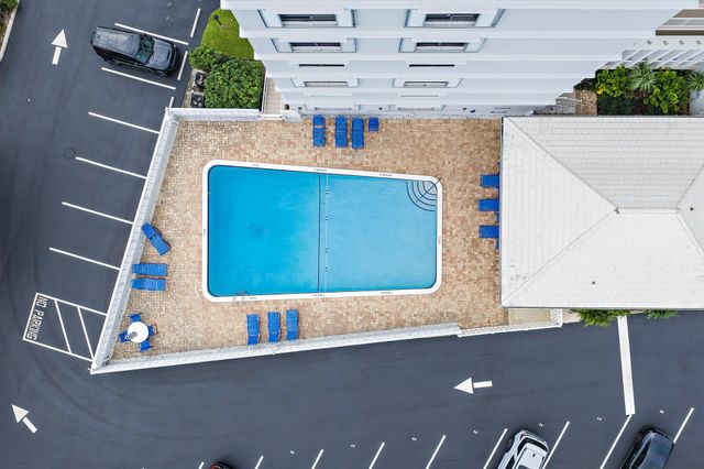 911 Ocean Drive 506, Juno Beach, FL 33408