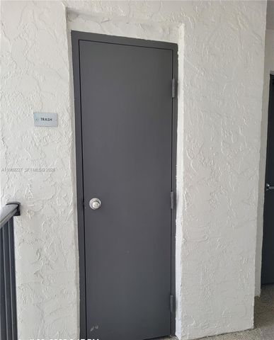 14140 SW 84th St 301-H, Miami, FL 33183