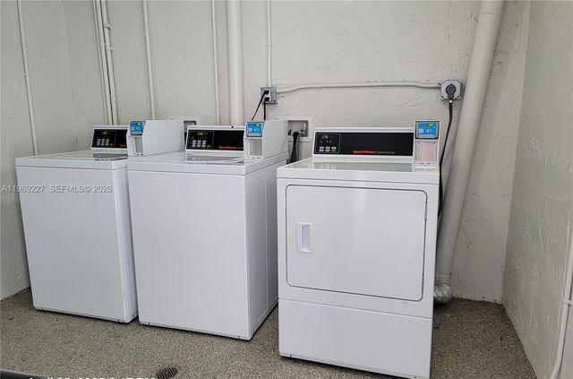 14140 SW 84th St 301-H, Miami, FL 33183