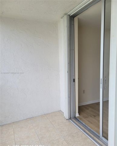 14140 SW 84th St 301-H, Miami, FL 33183