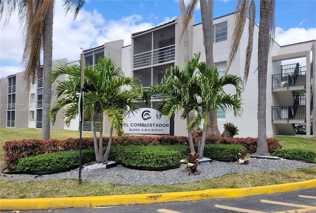 14140 SW 84th St 301-H, Miami, FL 33183