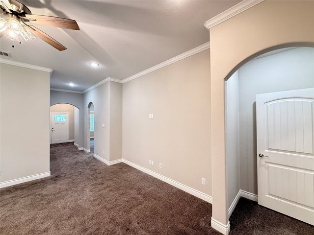 704 Hardaway Drive, Greenville, TX 75402