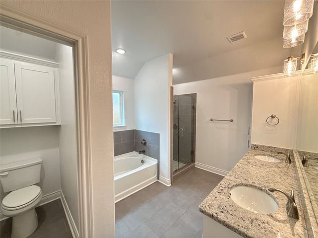 704 Hardaway Drive, Greenville, TX 75402