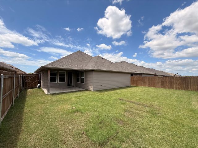 704 Hardaway Drive, Greenville, TX 75402