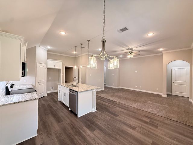 704 Hardaway Drive, Greenville, TX 75402