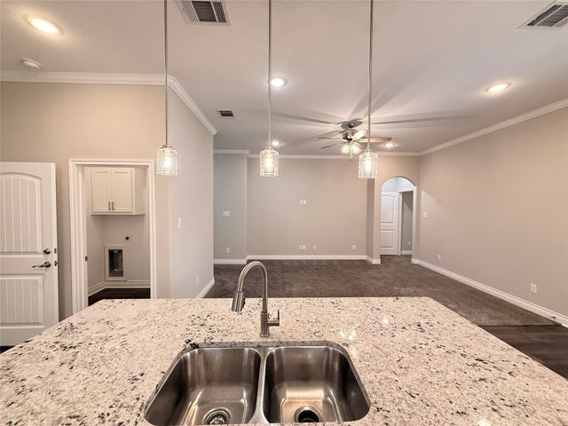 704 Hardaway Drive, Greenville, TX 75402