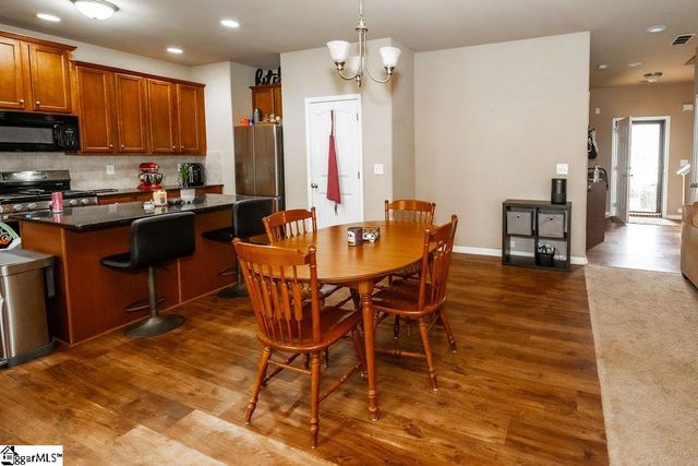 220 Dellwood Drive, Spartanburg, SC 29301