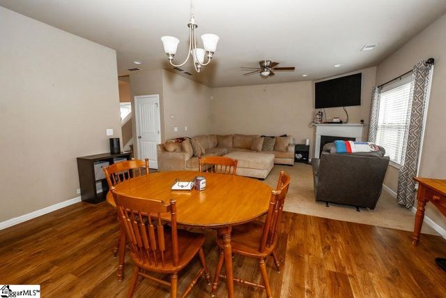 220 Dellwood Drive, Spartanburg, SC 29301