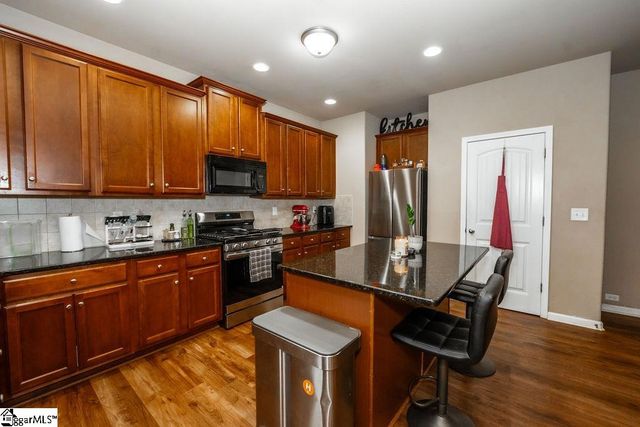 220 Dellwood Drive, Spartanburg, SC 29301