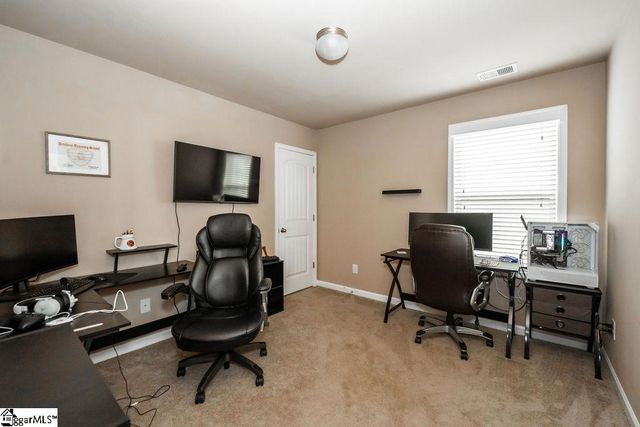 220 Dellwood Drive, Spartanburg, SC 29301