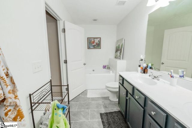 220 Dellwood Drive, Spartanburg, SC 29301