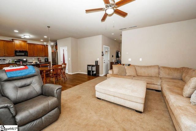 220 Dellwood Drive, Spartanburg, SC 29301