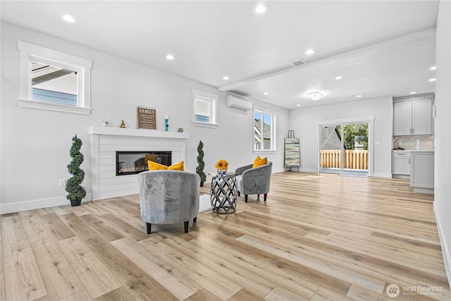 2832 Hazelwood Drive, Blaine, WA 98230