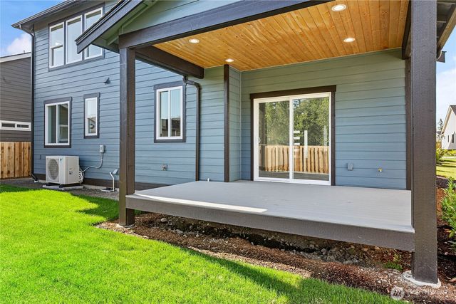 2832 Hazelwood Drive, Blaine, WA 98230