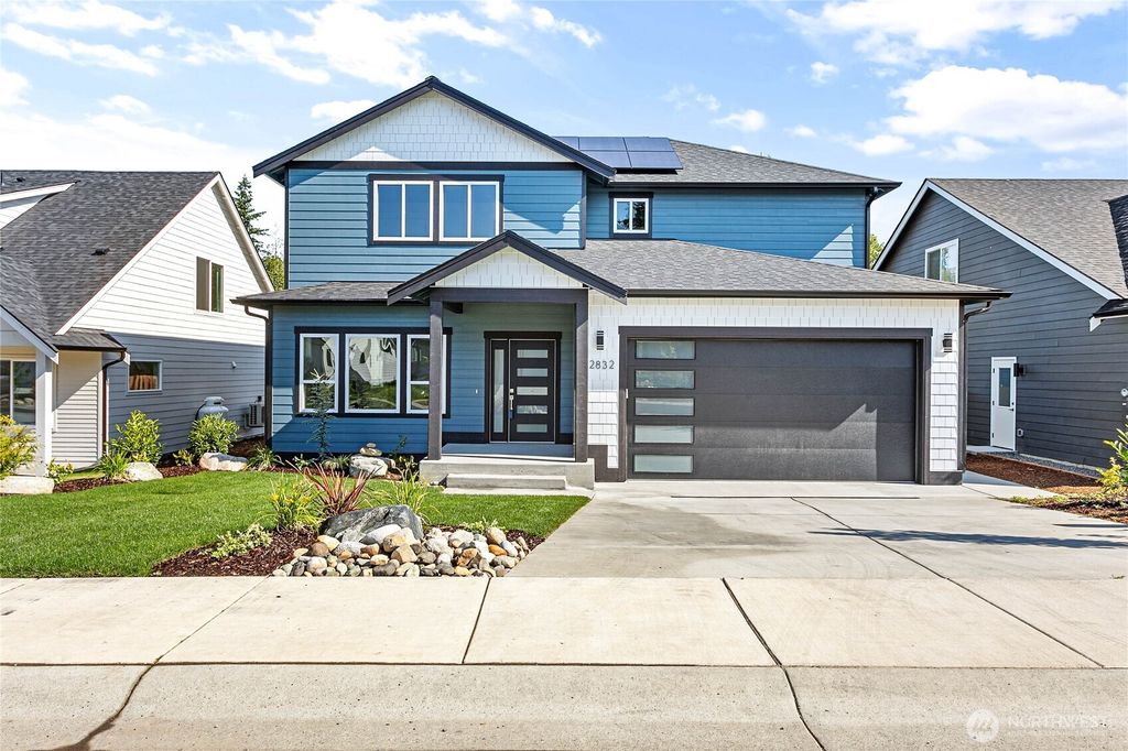 2832 Hazelwood Drive, Blaine, WA 98230