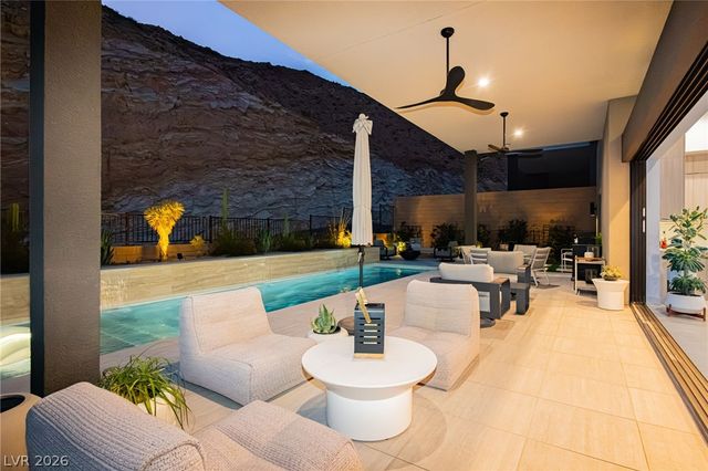 21 Sand Star Lane, Henderson, NV 89011