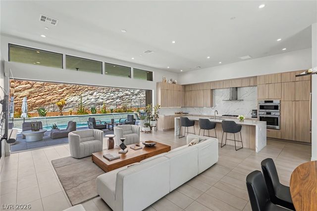21 Sand Star Lane, Henderson, NV 89011