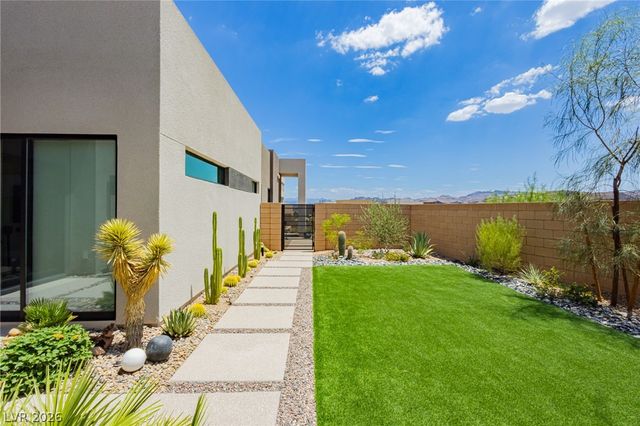 21 Sand Star Lane, Henderson, NV 89011