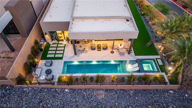 21 Sand Star Lane, Henderson, NV 89011