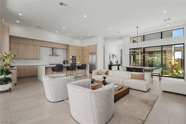 21 Sand Star Lane, Henderson, NV 89011