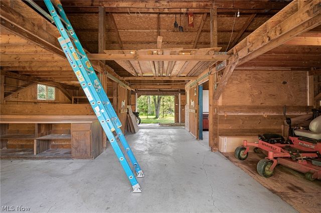 10614 Jones Road, Litchfield, OH 44253