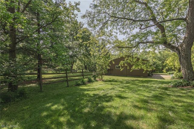 10614 Jones Road, Litchfield, OH 44253