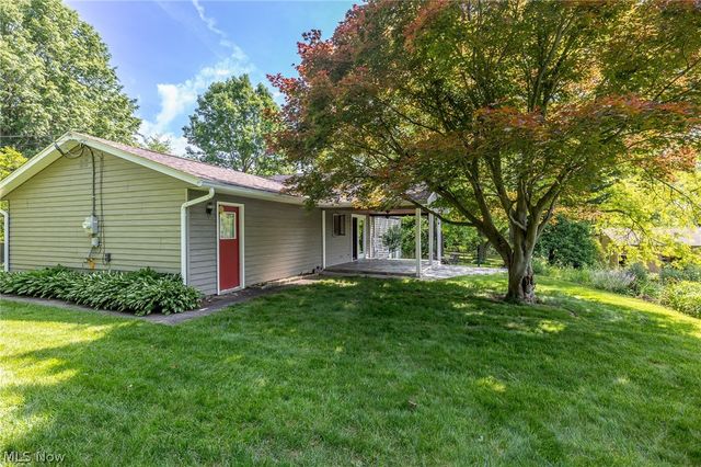 10614 Jones Road, Litchfield, OH 44253