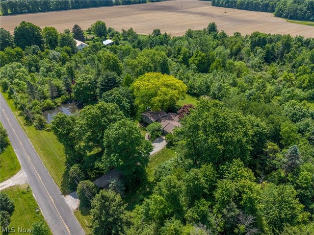 10614 Jones Road, Litchfield, OH 44253
