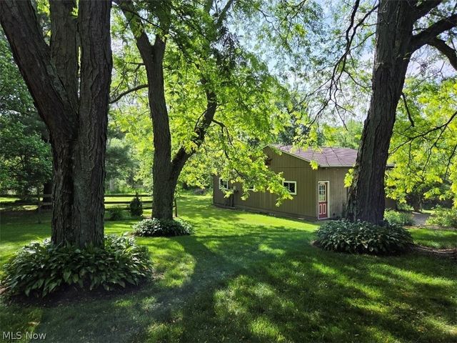 10614 Jones Road, Litchfield, OH 44253