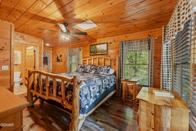 1605 Silver Poplar Lane, Sevierville, TN 37876