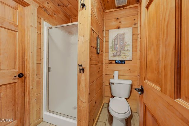 1605 Silver Poplar Lane, Sevierville, TN 37876