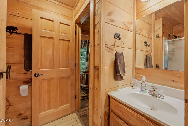 1605 Silver Poplar Lane, Sevierville, TN 37876