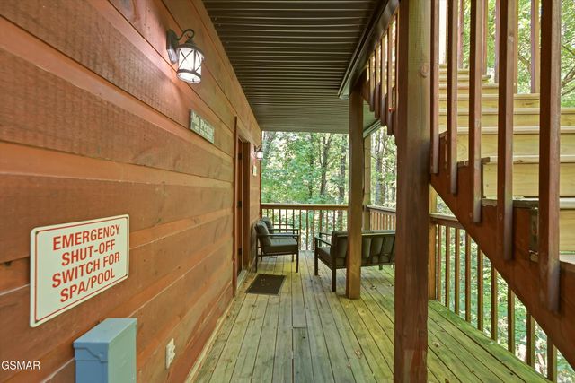 1605 Silver Poplar Lane, Sevierville, TN 37876
