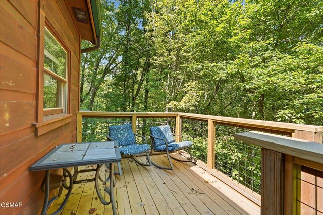 1605 Silver Poplar Lane, Sevierville, TN 37876