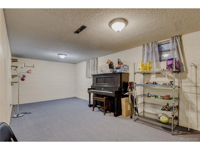 1620 S Perry St, Denver, CO 80219