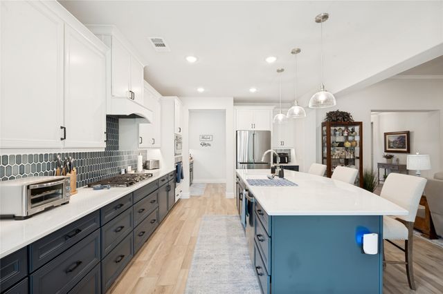 12620 Lockhart Drive, Denton, TX 76207