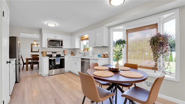 63 Kimbrook Drive, Greece, NY 14612