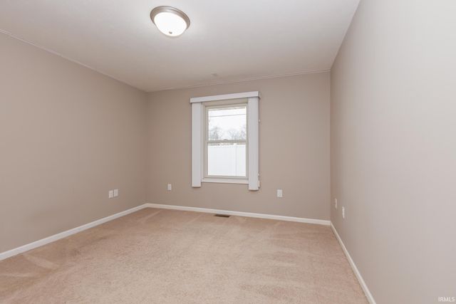 101 E Charter Drive, Muncie, IN 47303