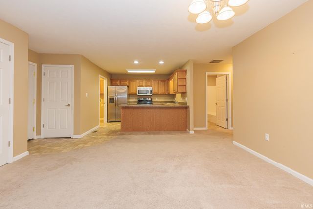 101 E Charter Drive, Muncie, IN 47303
