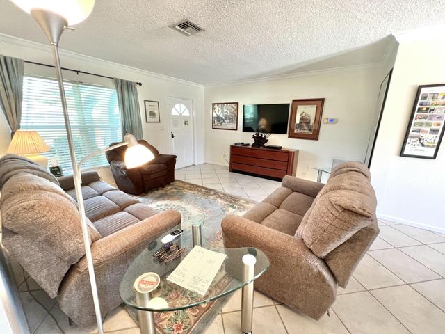 3289 NW 25th Way, Boca Raton, FL 33434