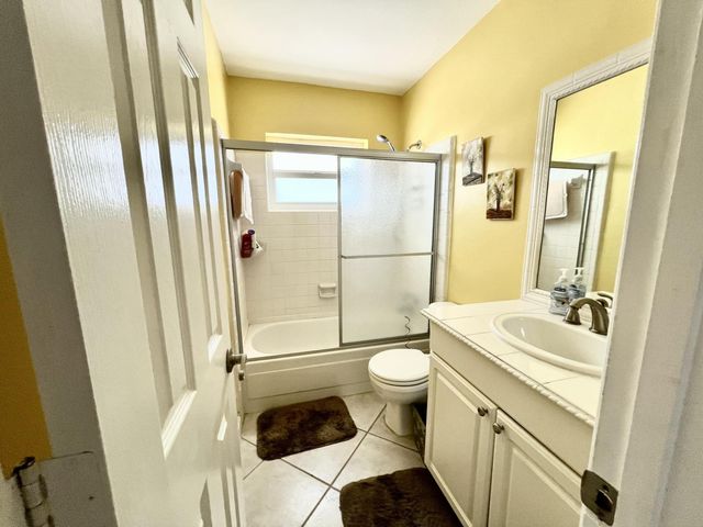 3289 NW 25th Way, Boca Raton, FL 33434