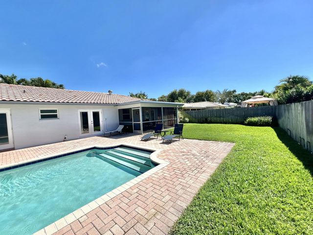 3289 NW 25th Way, Boca Raton, FL 33434