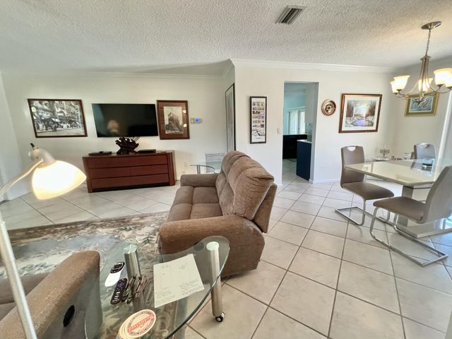 3289 NW 25th Way, Boca Raton, FL 33434