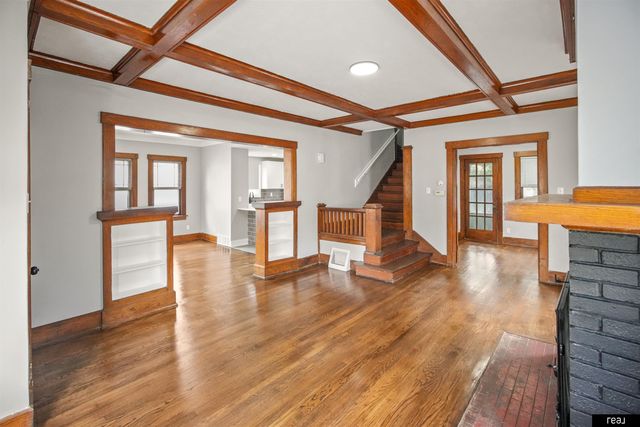 2881 Mary Street, Omaha, NE 68112